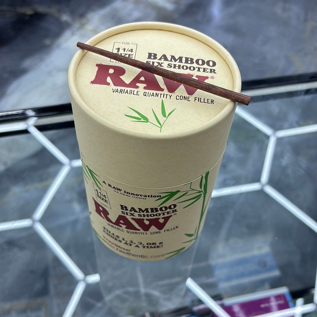 Raw 1 1/4 size cone bamboo, six shooter