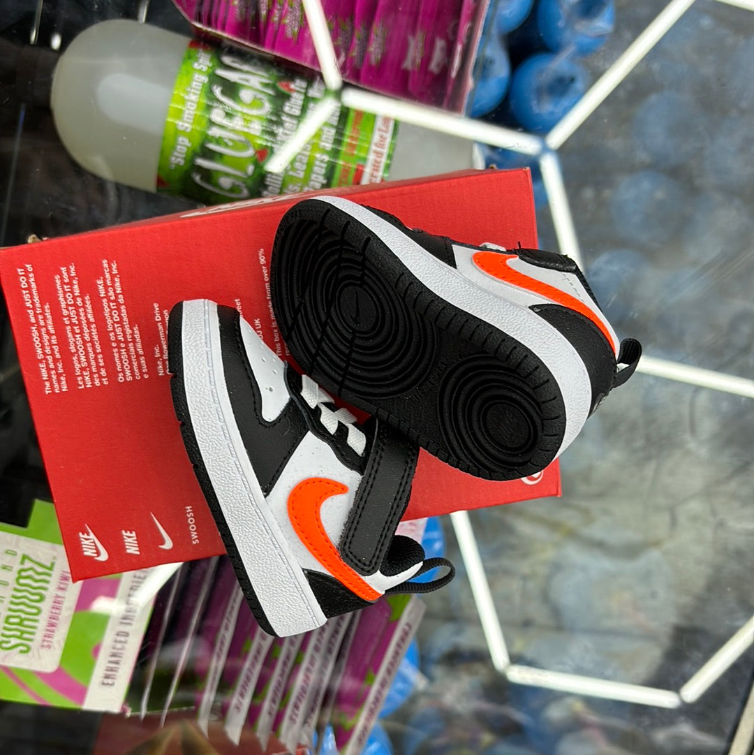 Nike Court BOROUGH low 2TDV white/total orange black 2c