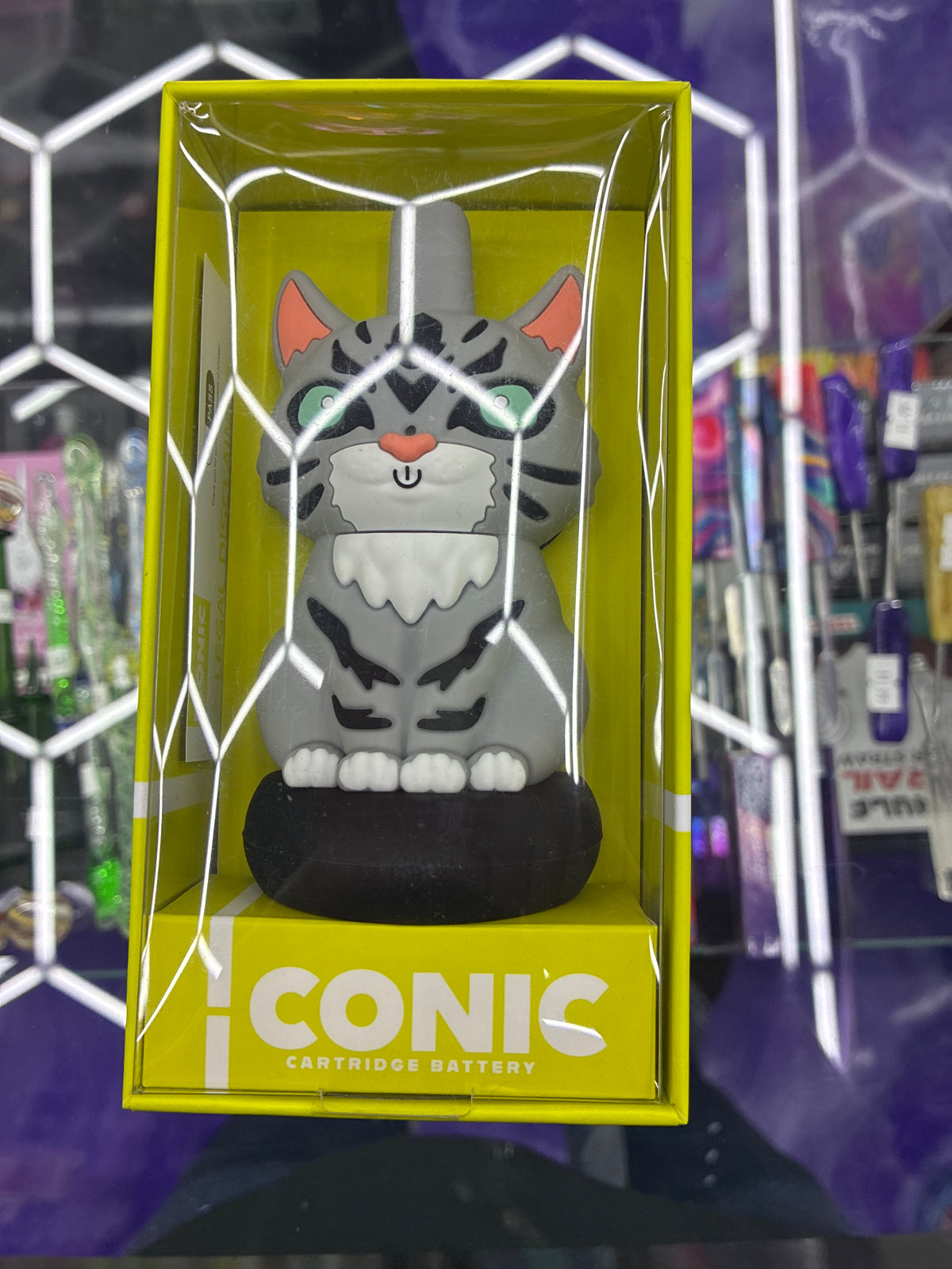 Iconic battery cat gray