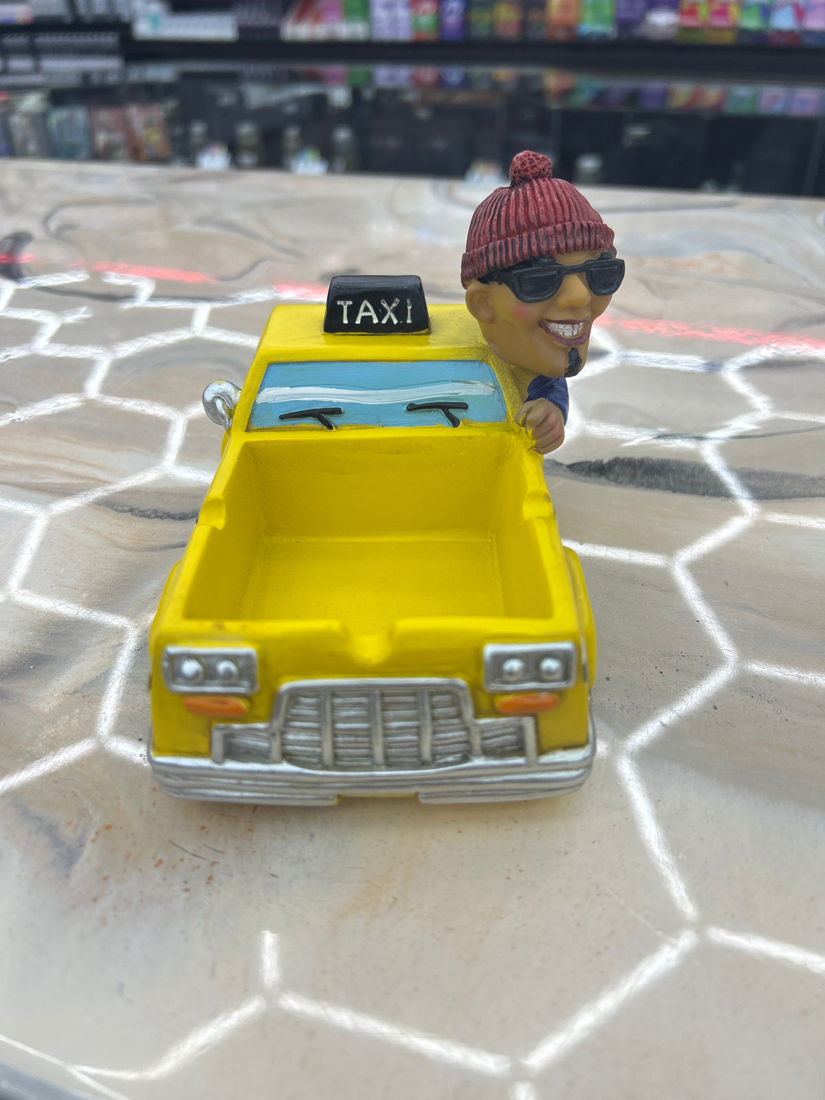 Fujima ashtrey polystone taxi cabbie
