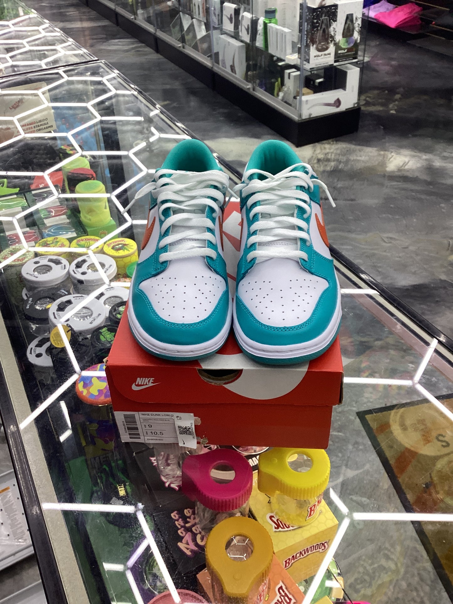 Nike dunk low Dolphins men’s size 9