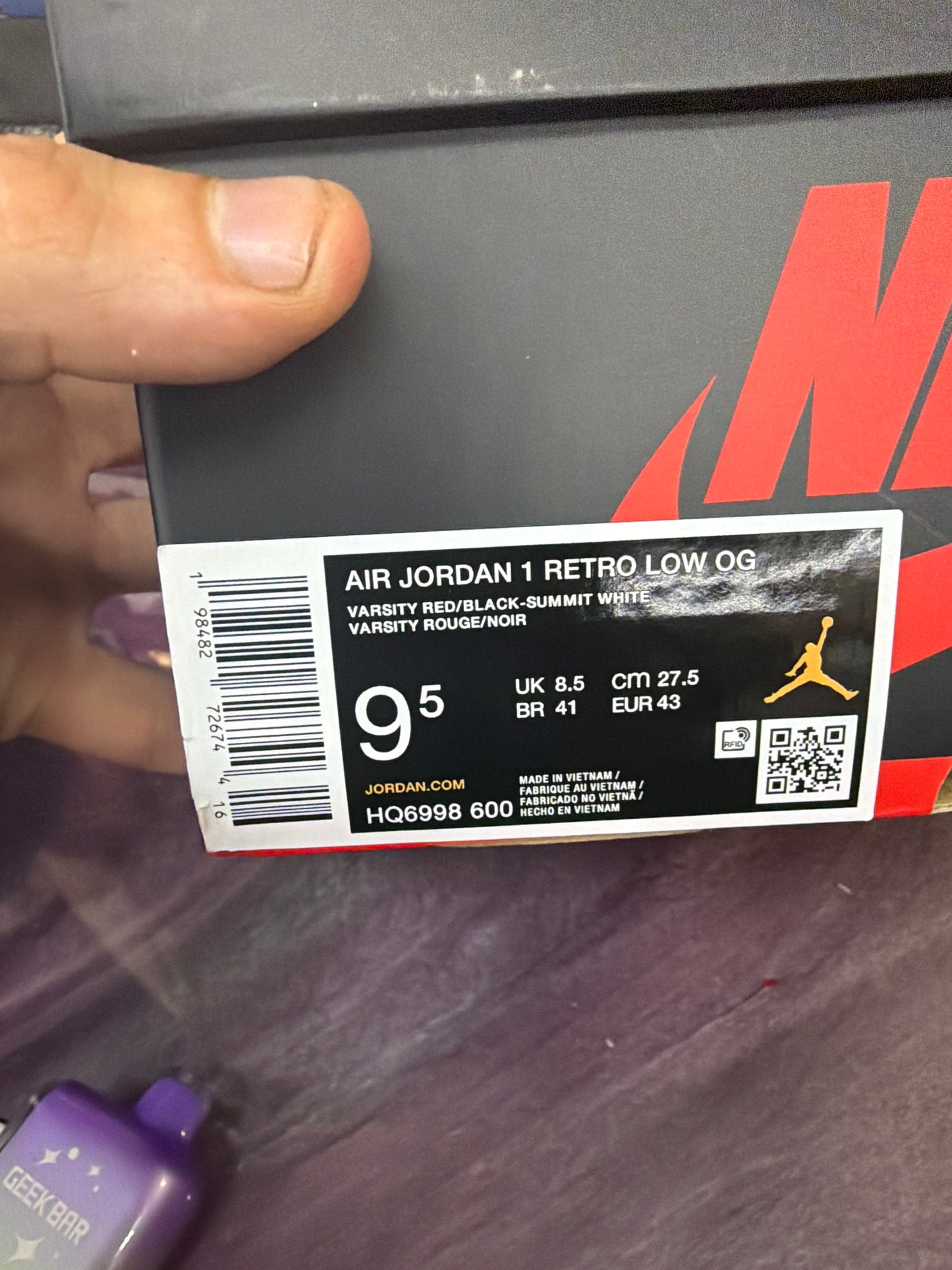 Air Jordan 1 Retro Low OG Chicago (2025) Size 9.5
