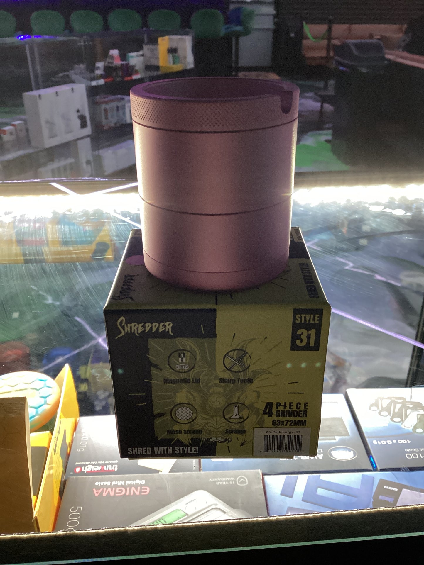 Shredder grinder style 31 pink