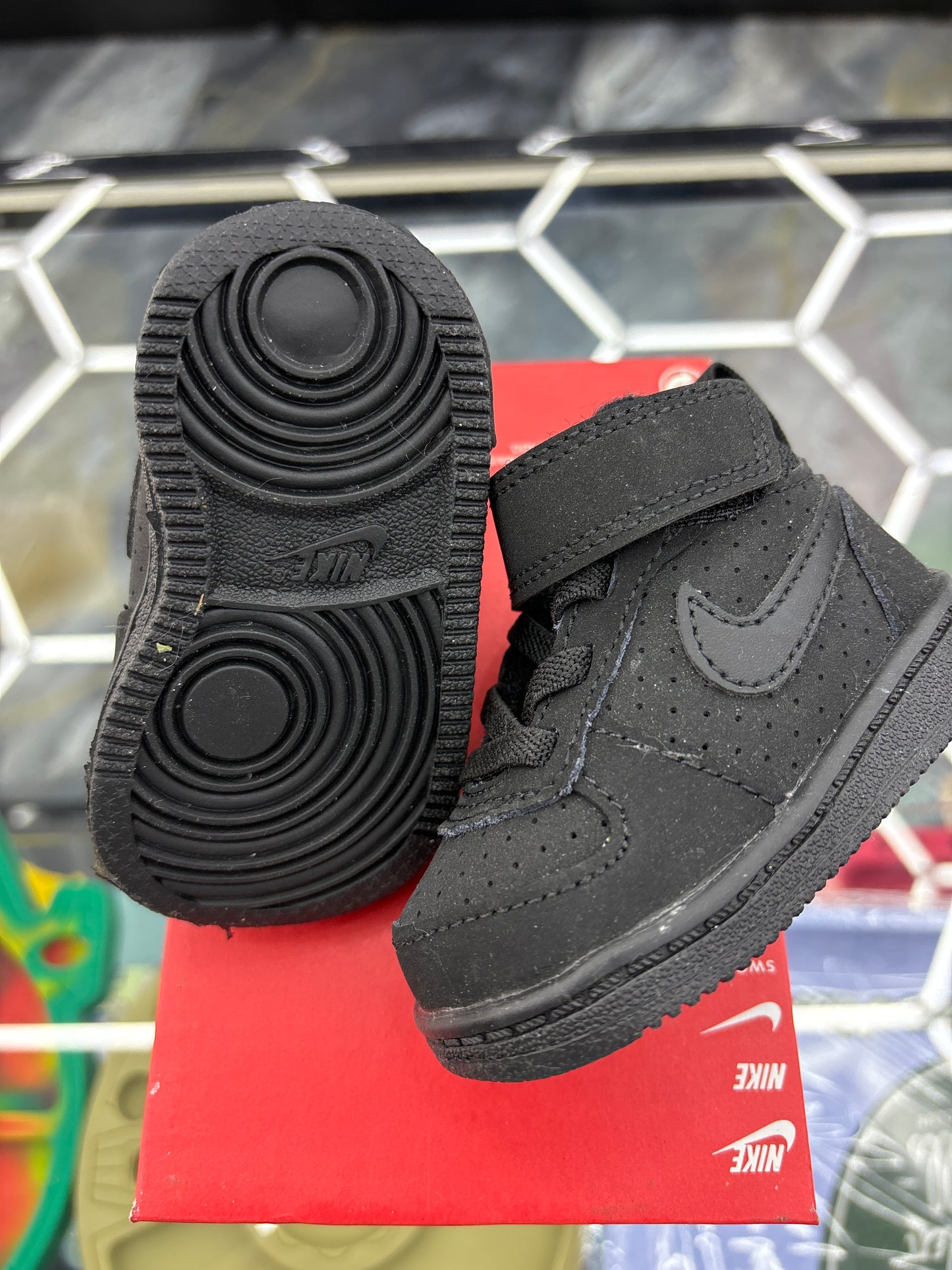 Nike Court, Borough mid black/black size 2C