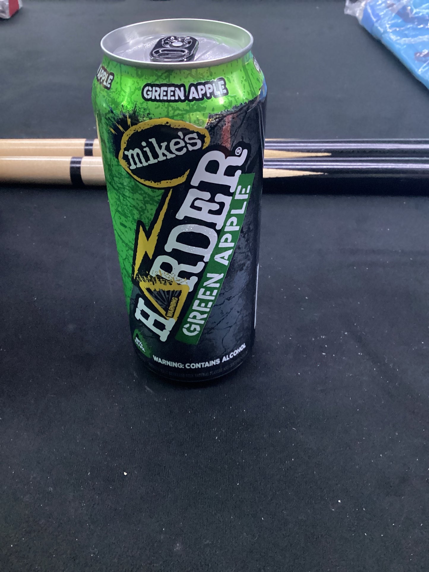 Mike’s harder green apple 16oz