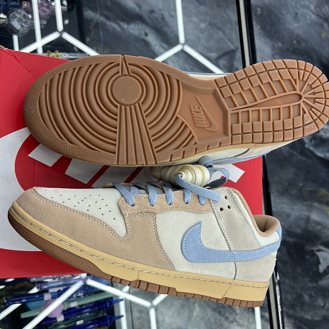 Nike dunk low coconut milk/LT armory Blue size 12.5 M