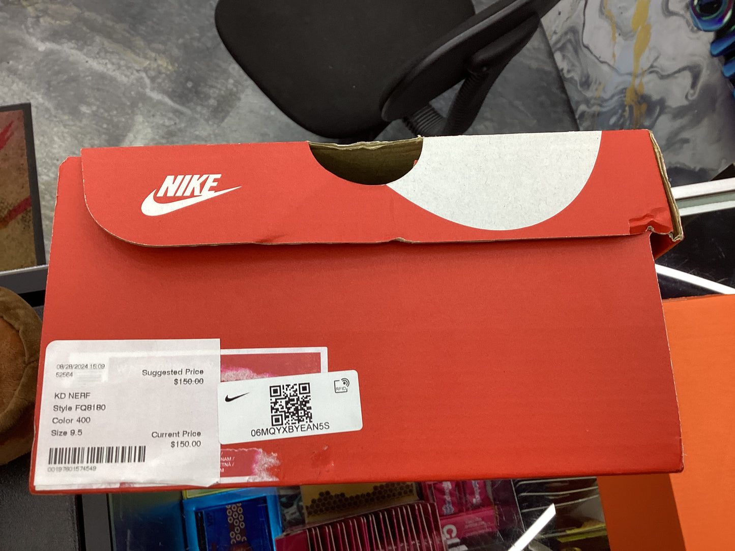 Nike dunk low black and white mens size 10