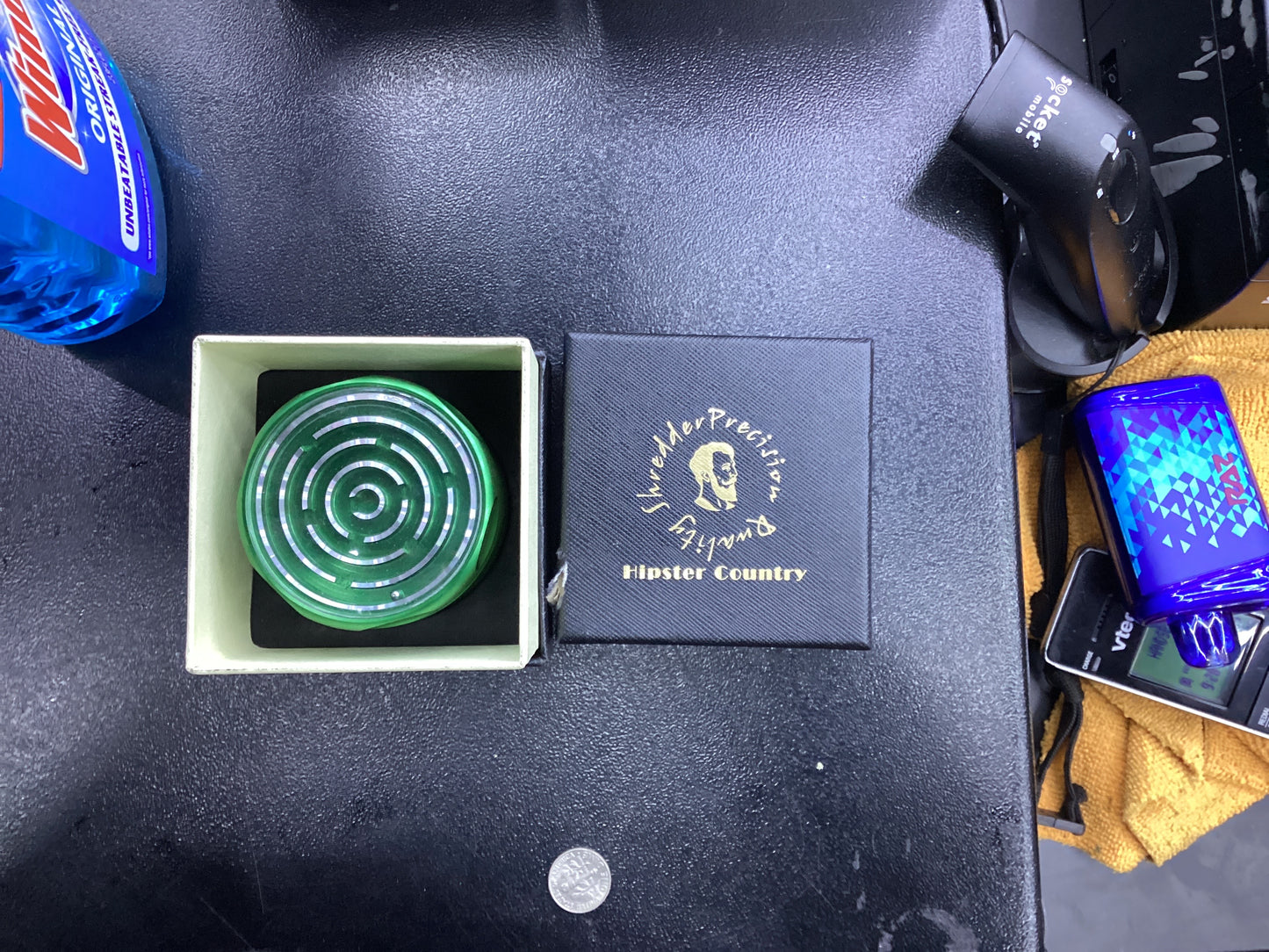 Emerald Hipster grinder