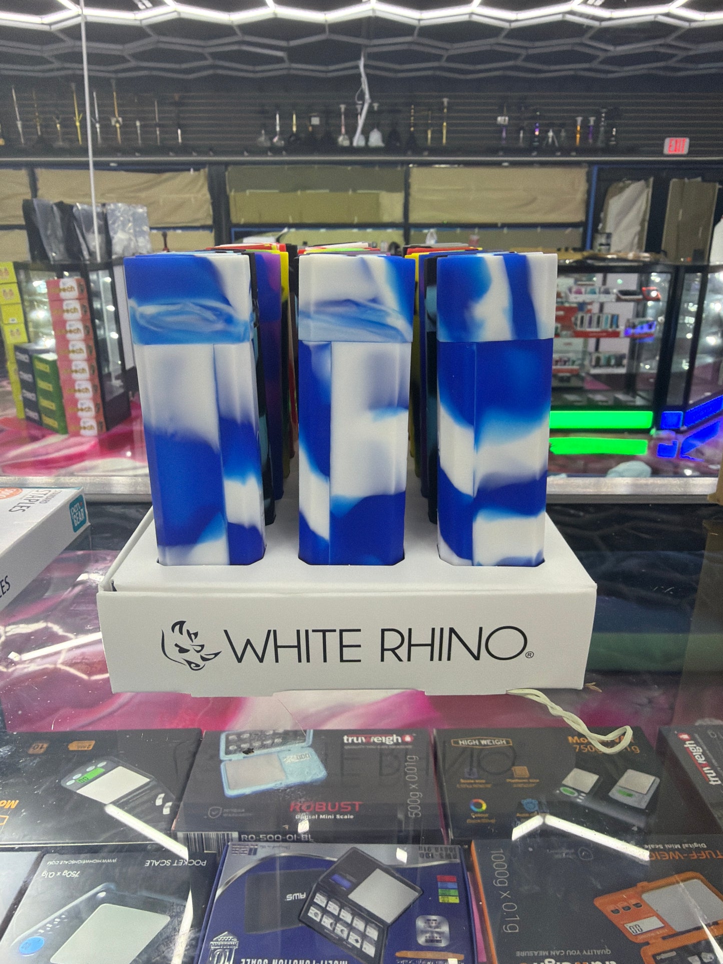 White Rhino Dab Out Glow In The Dark With Quartz Straw - Blue White
