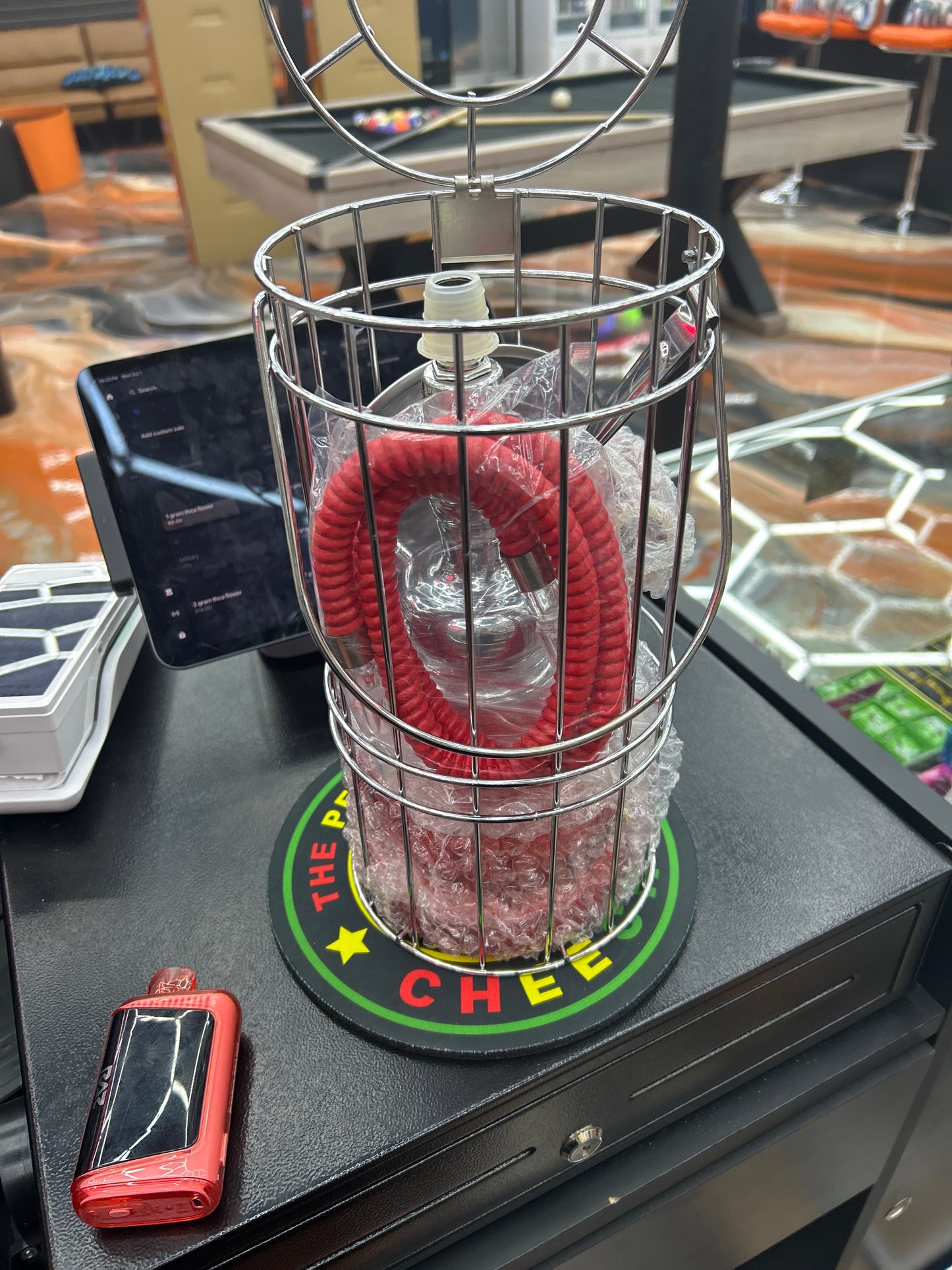 Hookah H1 small with metal cage red