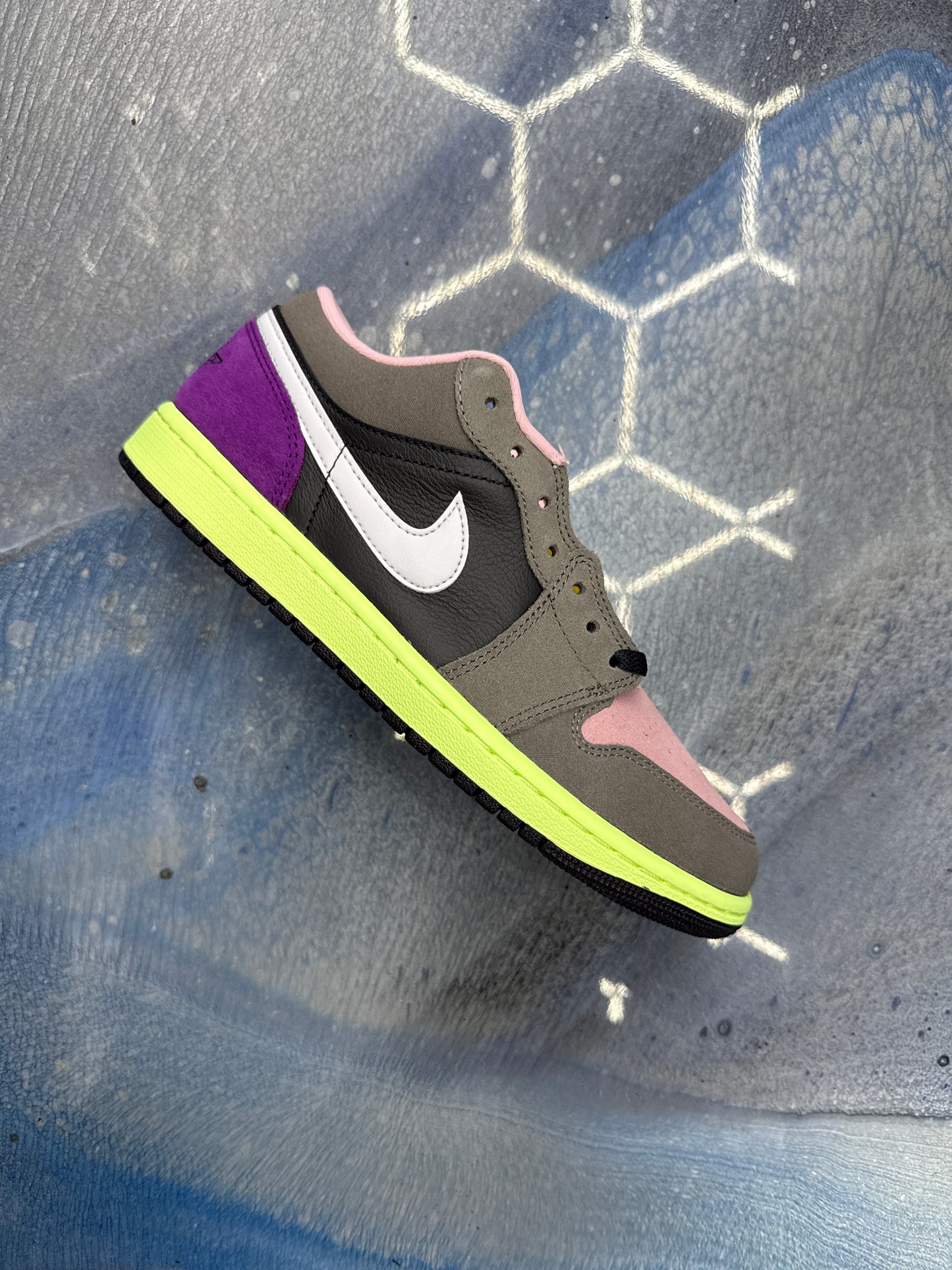 Jordan 1 low Tokyo bio hack (men’s) size 11.5