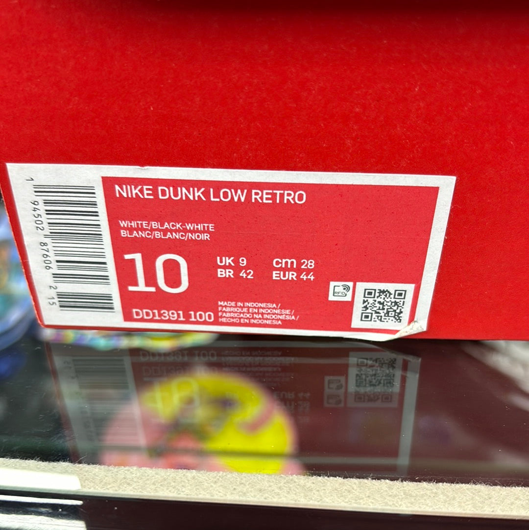 Nike dunk low retro pandas