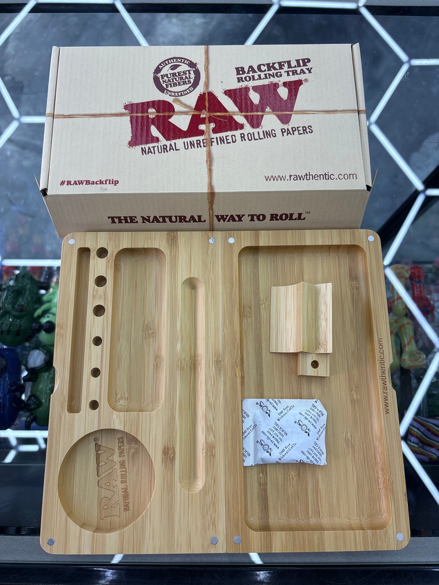 Raw backflip, rolling tray