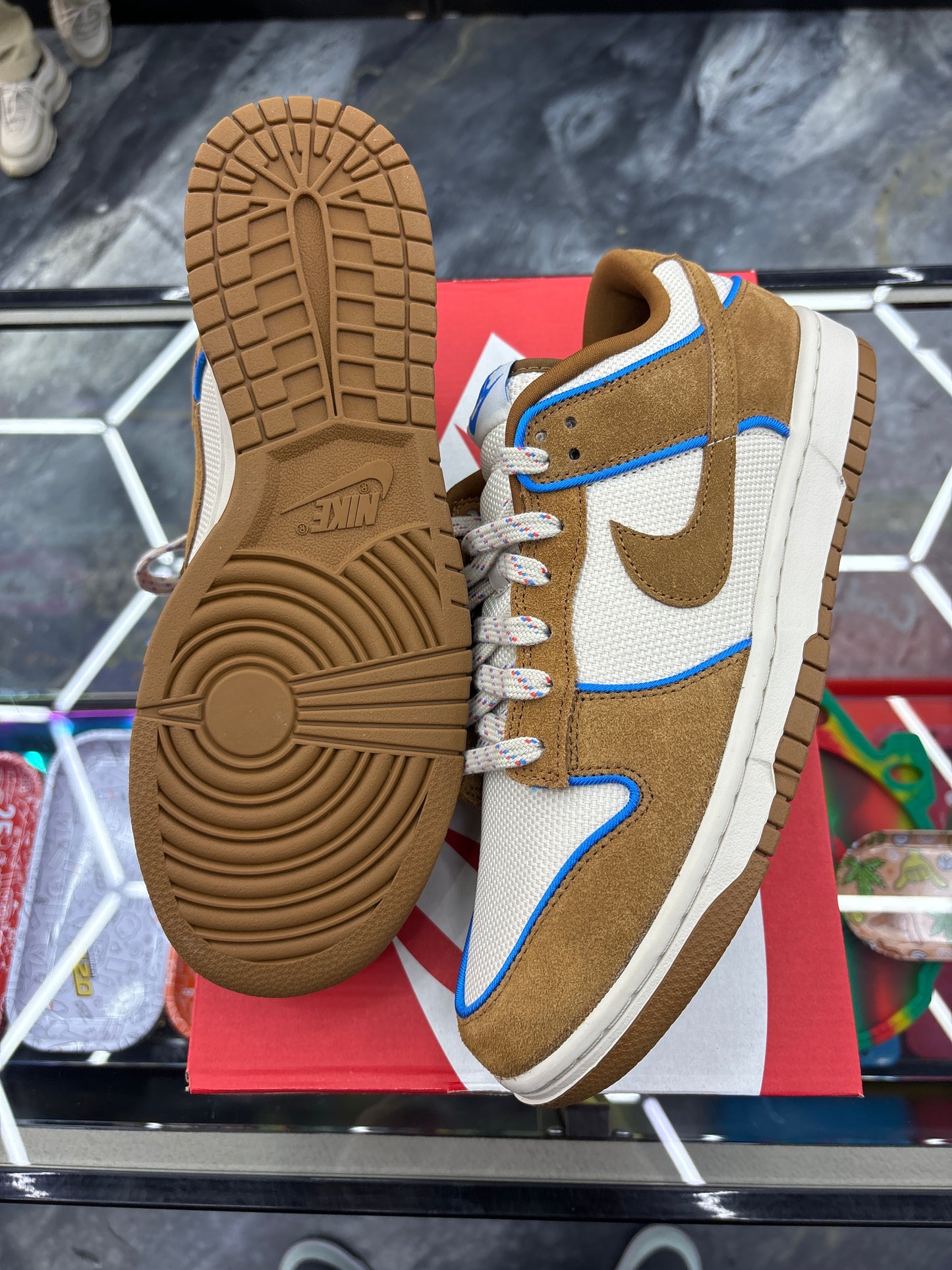 Nike dunk low LTORE wood brown size 9.5 M