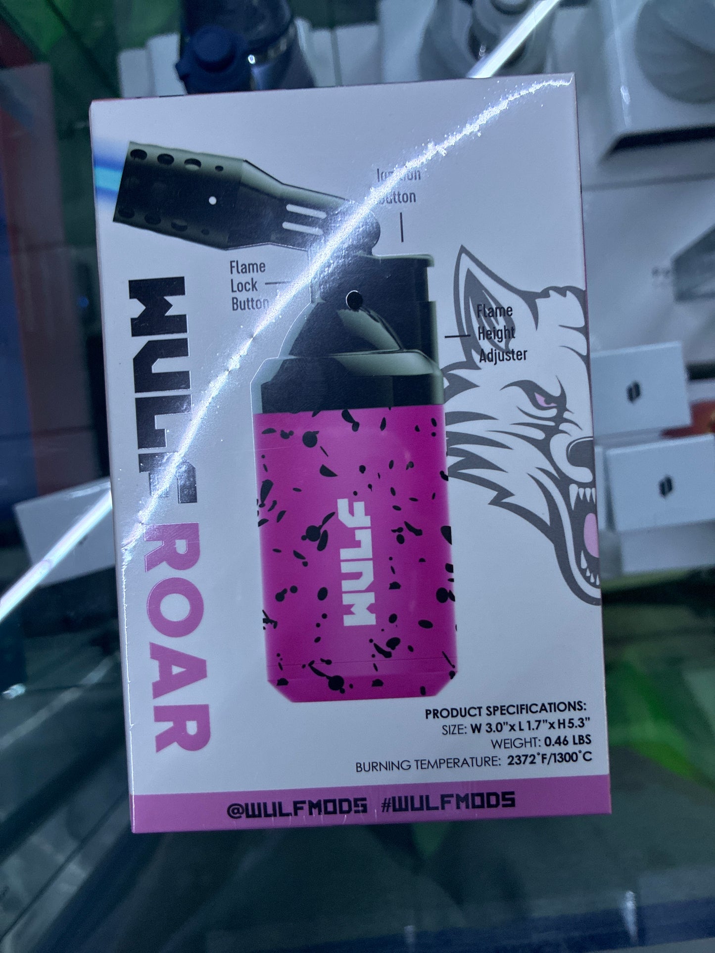 Wulf roar torch pink with black spots
