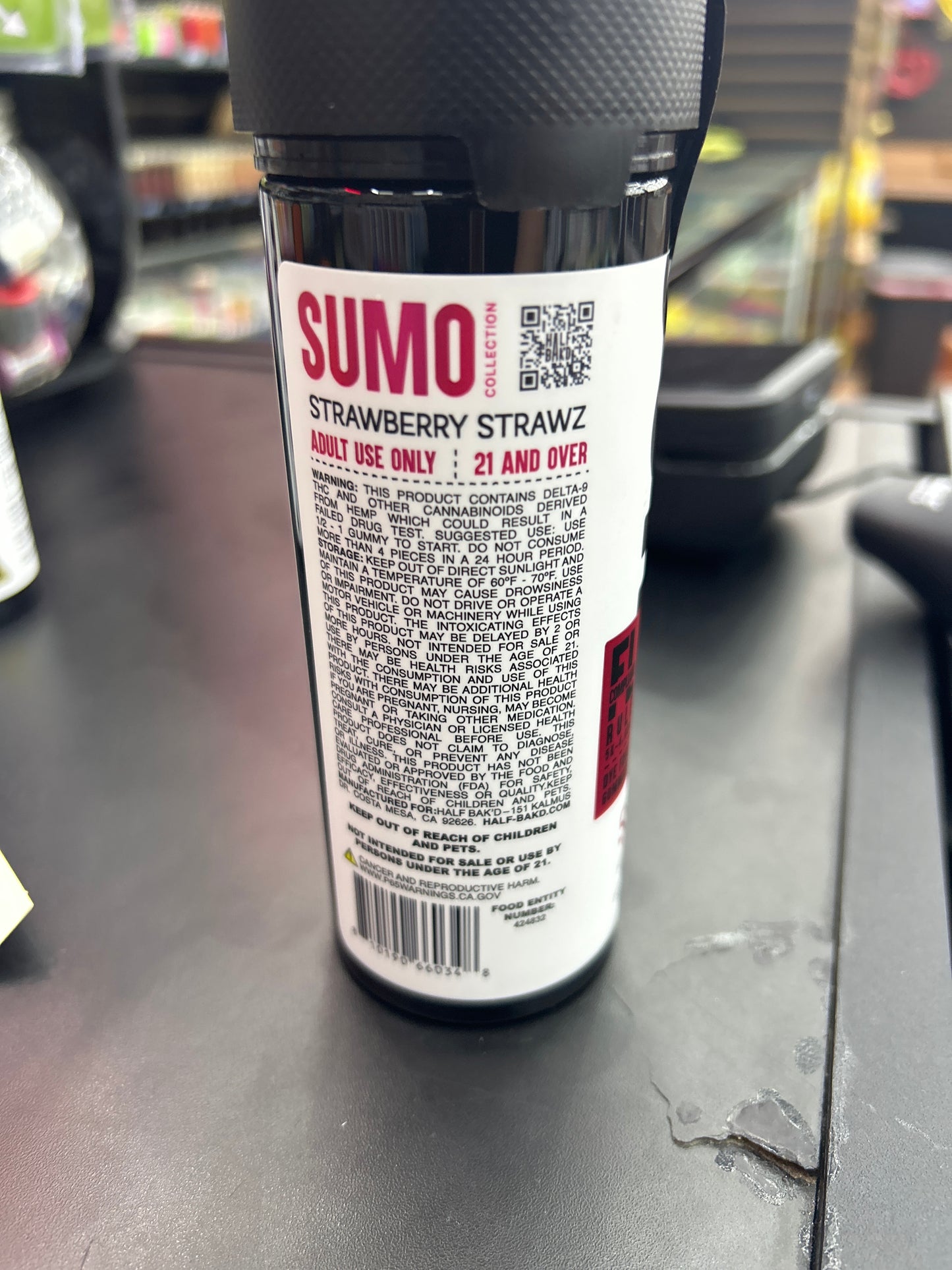 Half baked THCP sourd sumo gummy 10000mg 25ct jar strawberry strawz