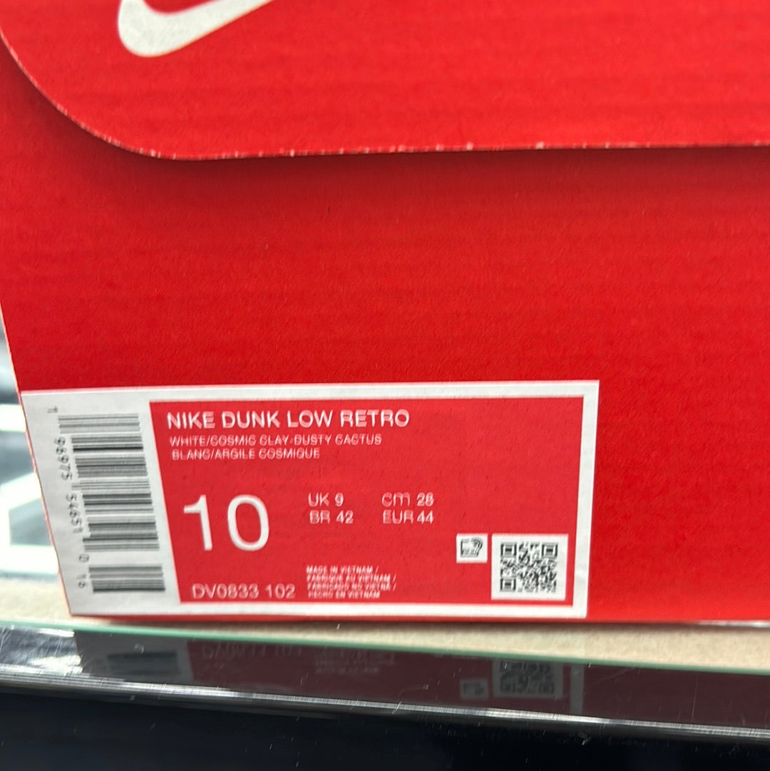 Nike dunk low white/cosmic clay, dust cactus size 10 M
