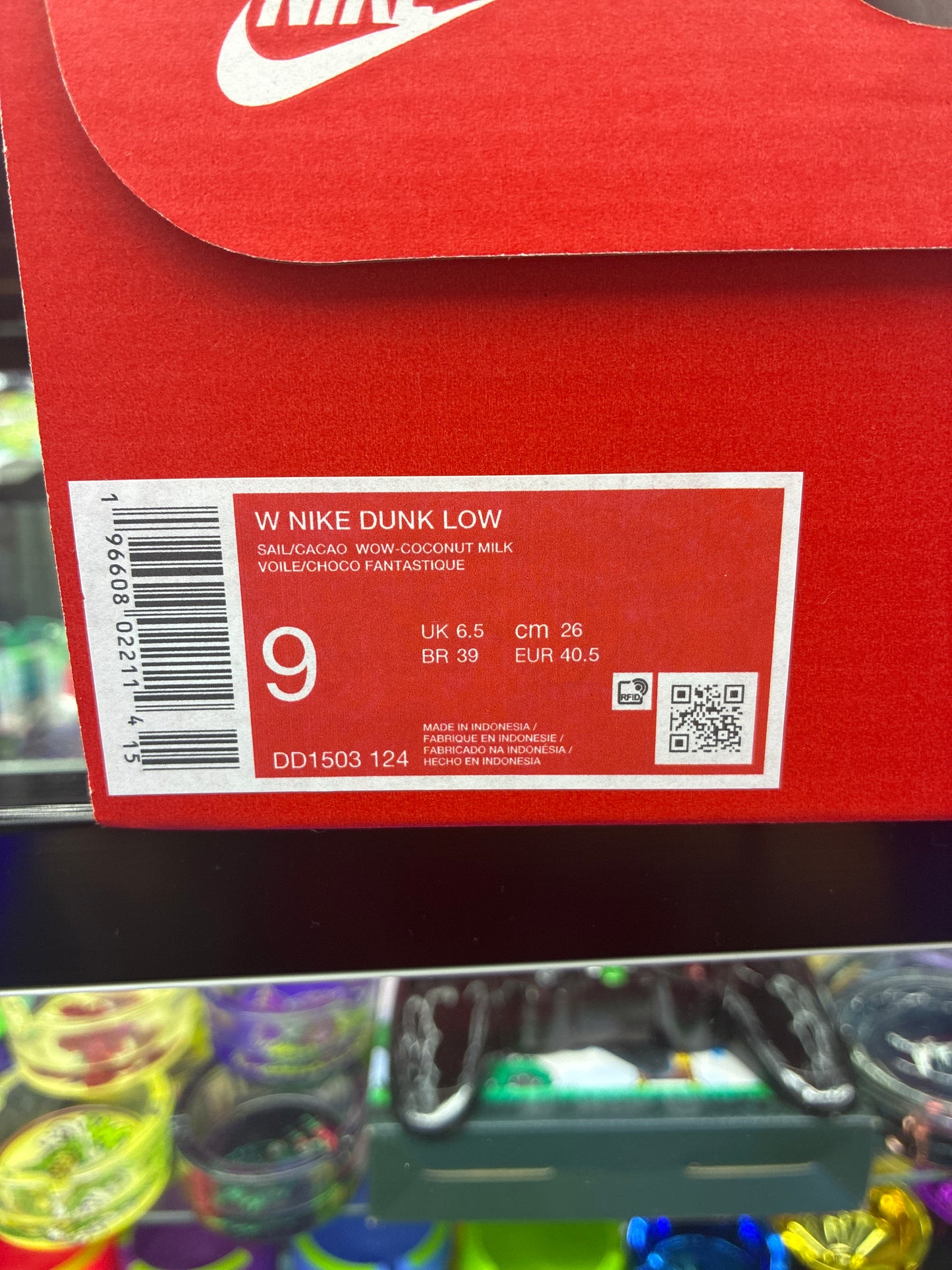 W Nike dunk low brown/ coconut milk size 9