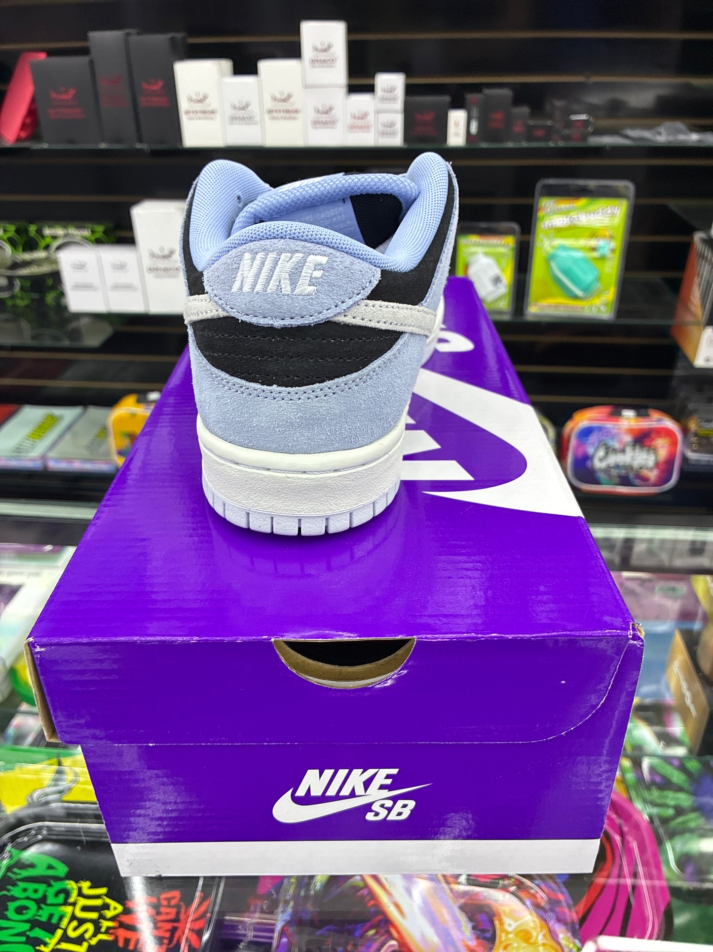 Nike sb dunk low pro aluminum/ black football Grey size 7