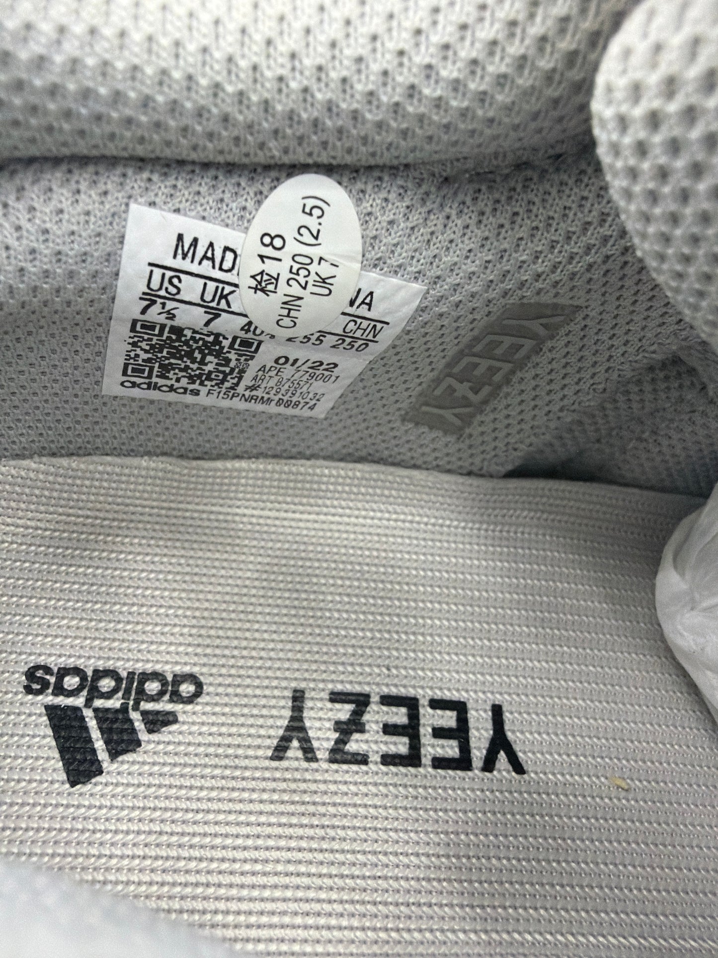Adidas Yeezy Boost 700 Wave Runner Sz 7.5