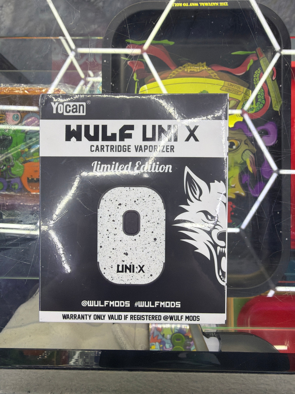 Yocan wulf uni x cartridge vaporizer, limited edition white and black spots