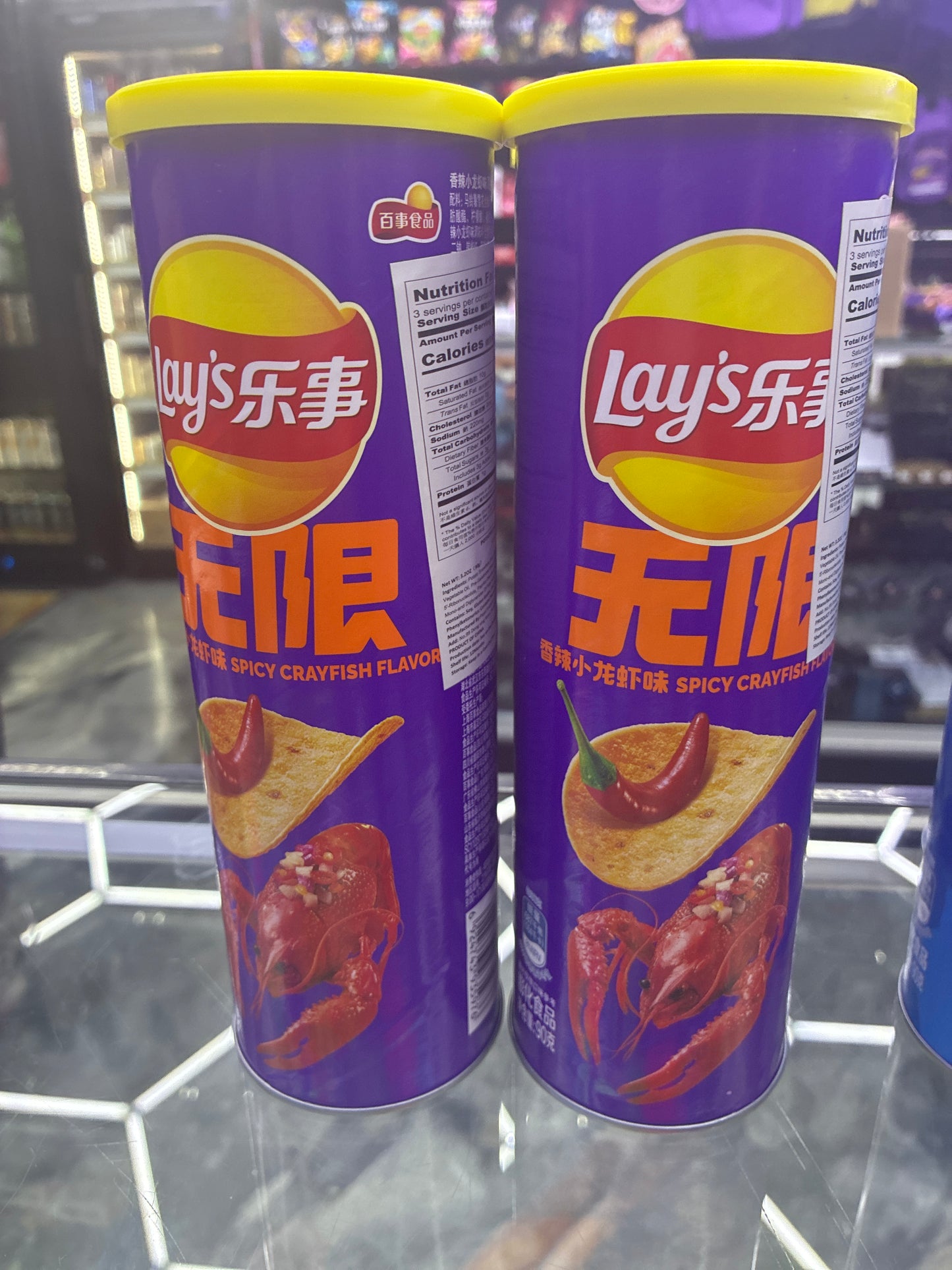 Lays spicy crayfish flavor