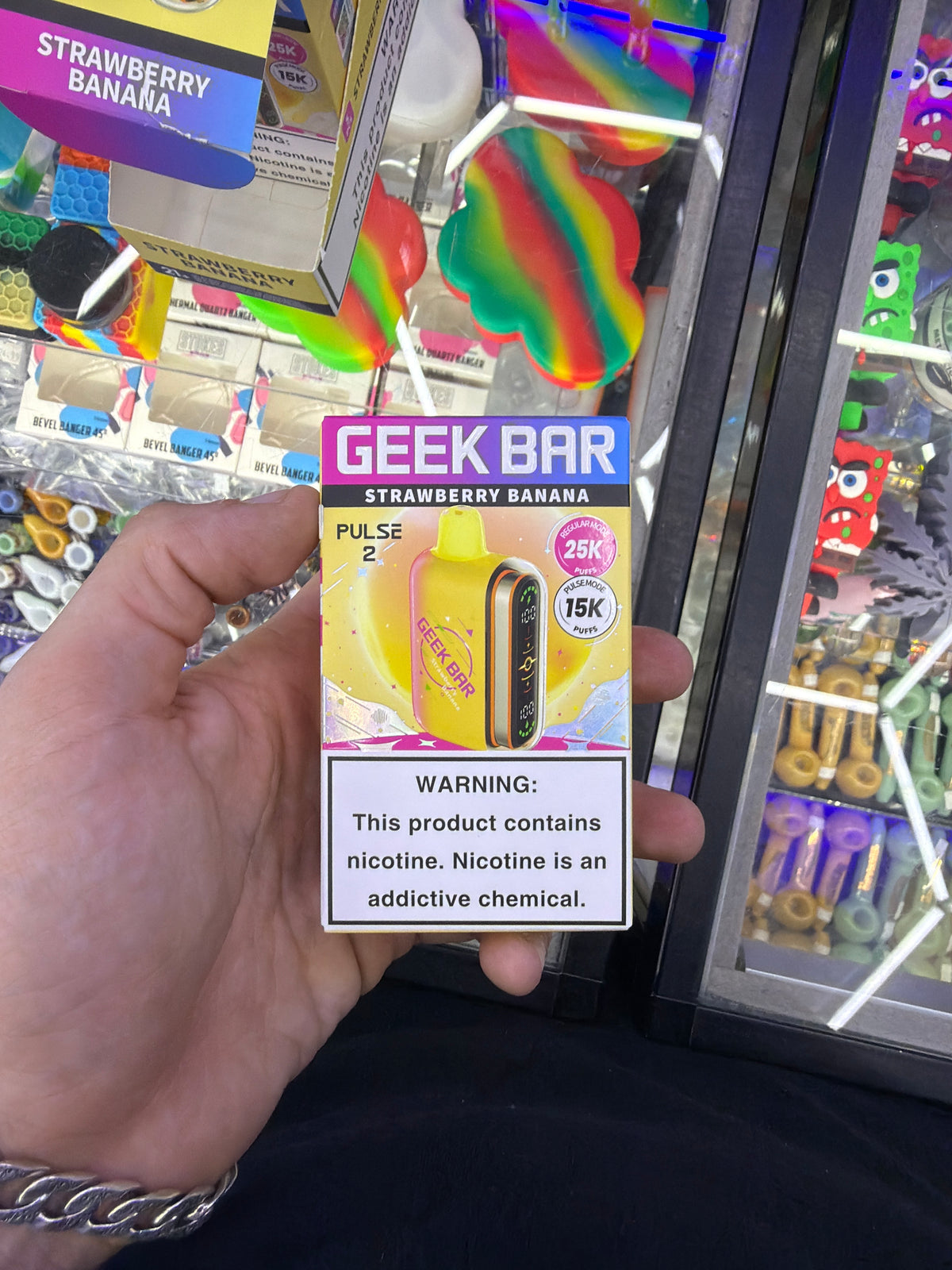 Geekbar pulse 2 15k hits strawberry banana