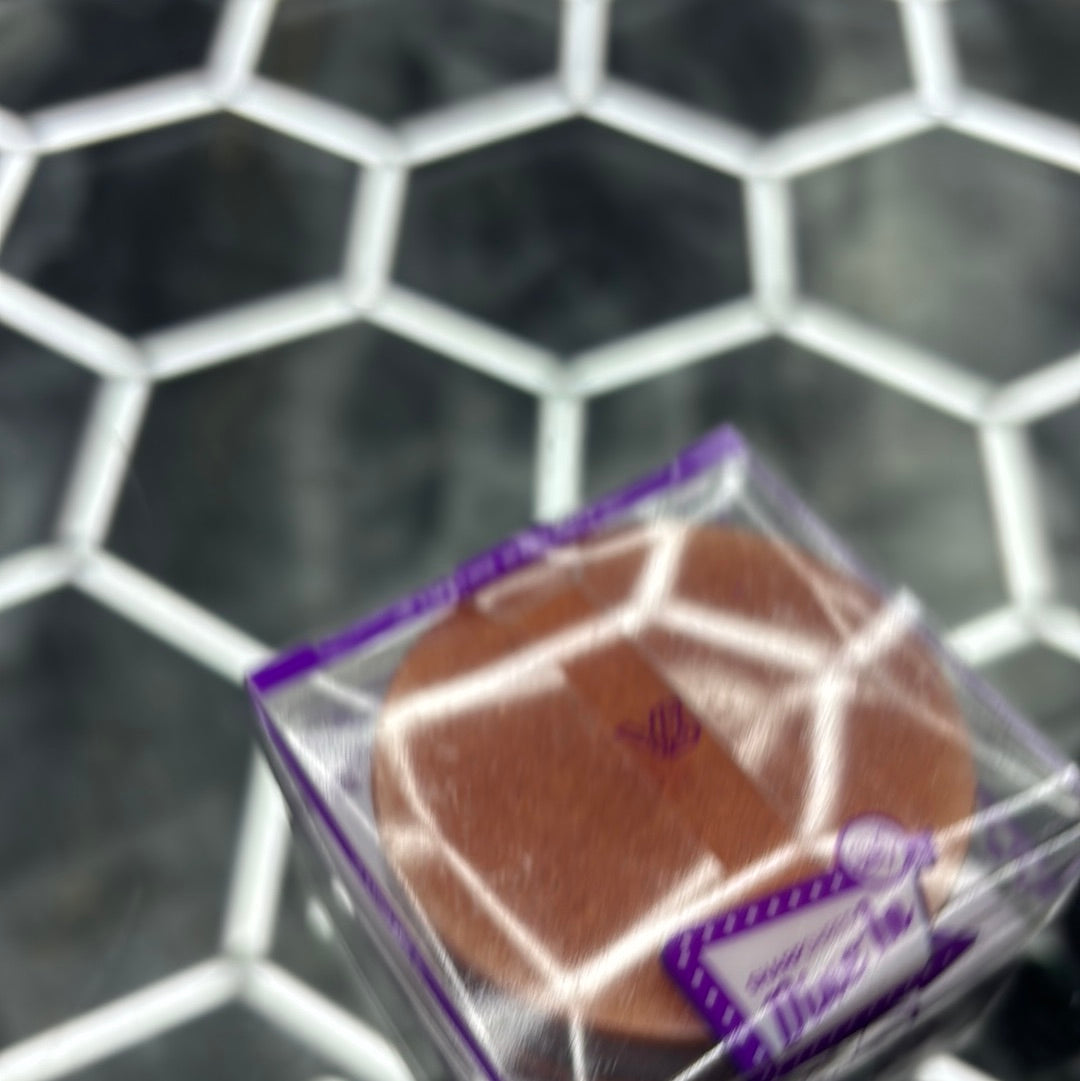 Sharpshred dine in grinder macaroon chocolate