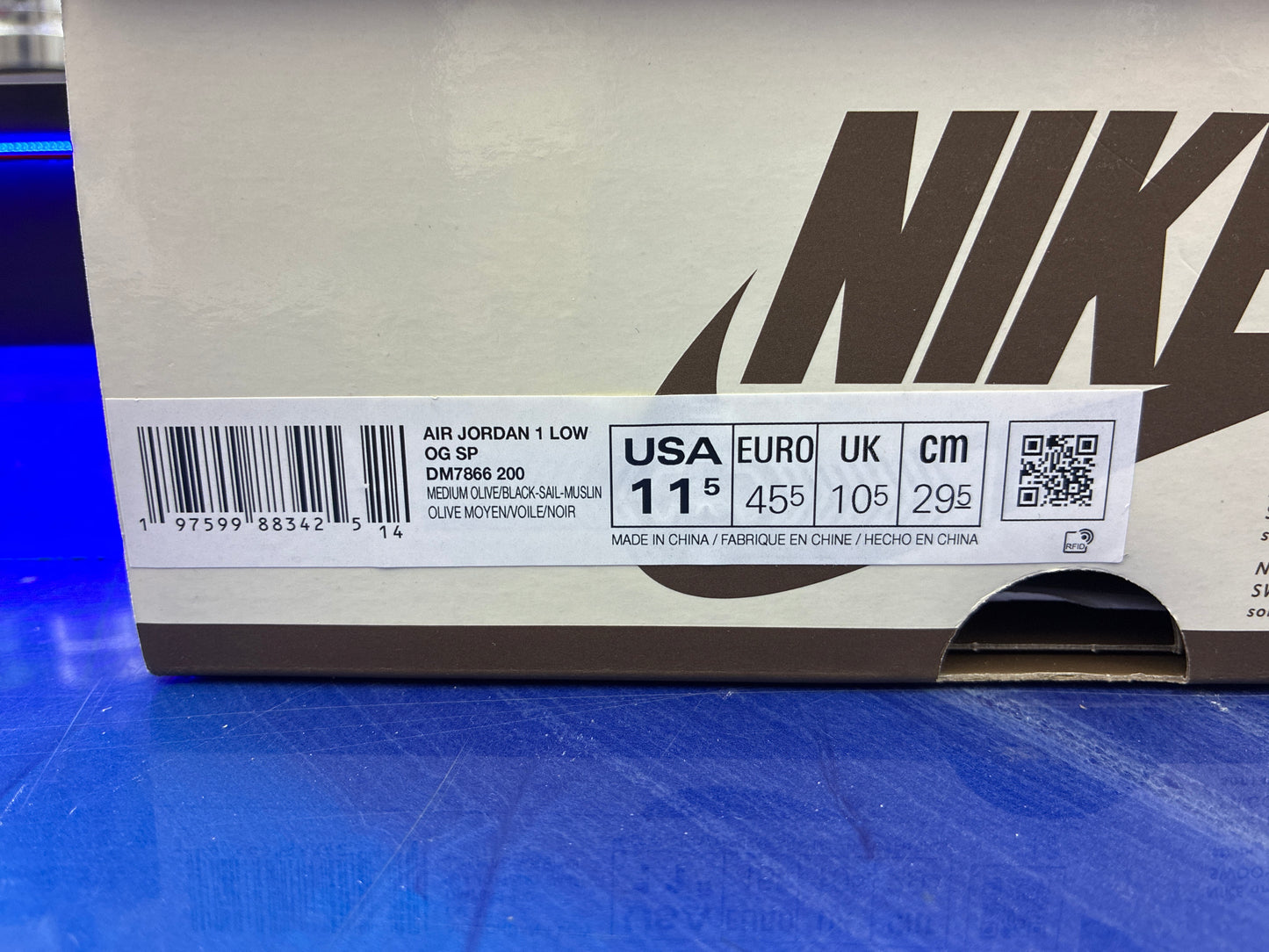 Air Jordan 1 low Travis olive size 11.5