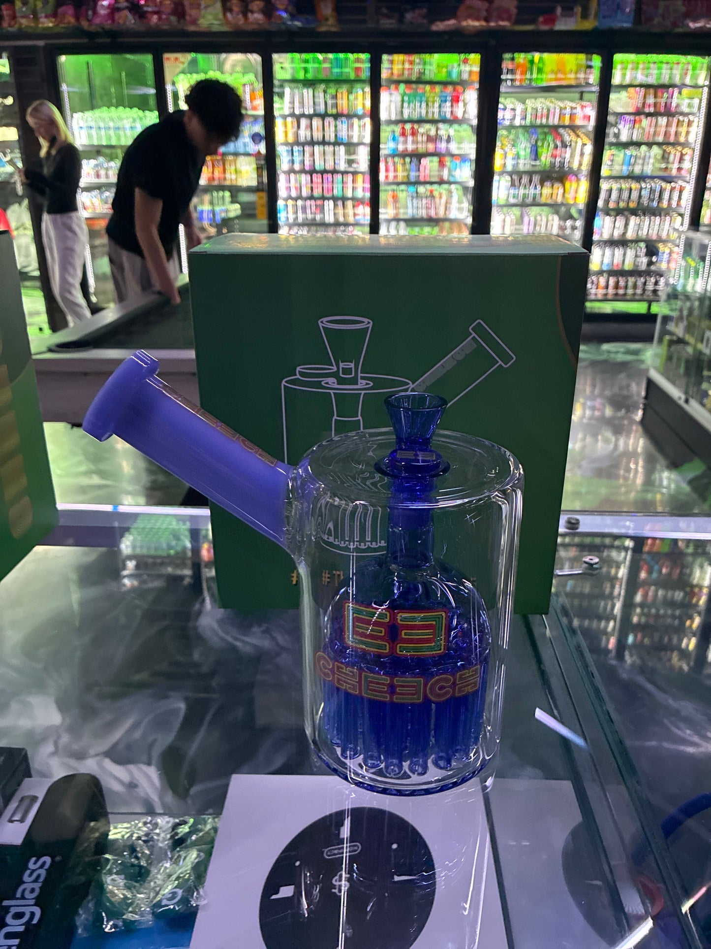 Cheech 7’ PACK A PUNCH water pipe blue