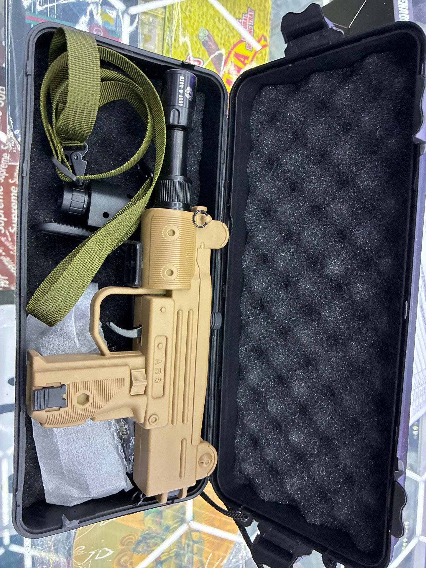 High and lost lil uzi, lighter torch sand