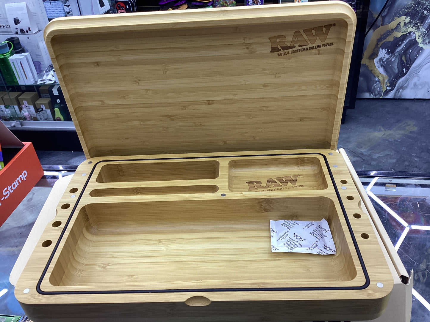 Raw spirit rolling tray box