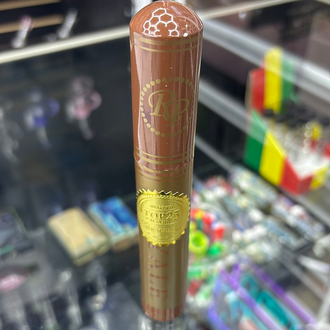 Rocky Patel royale toro