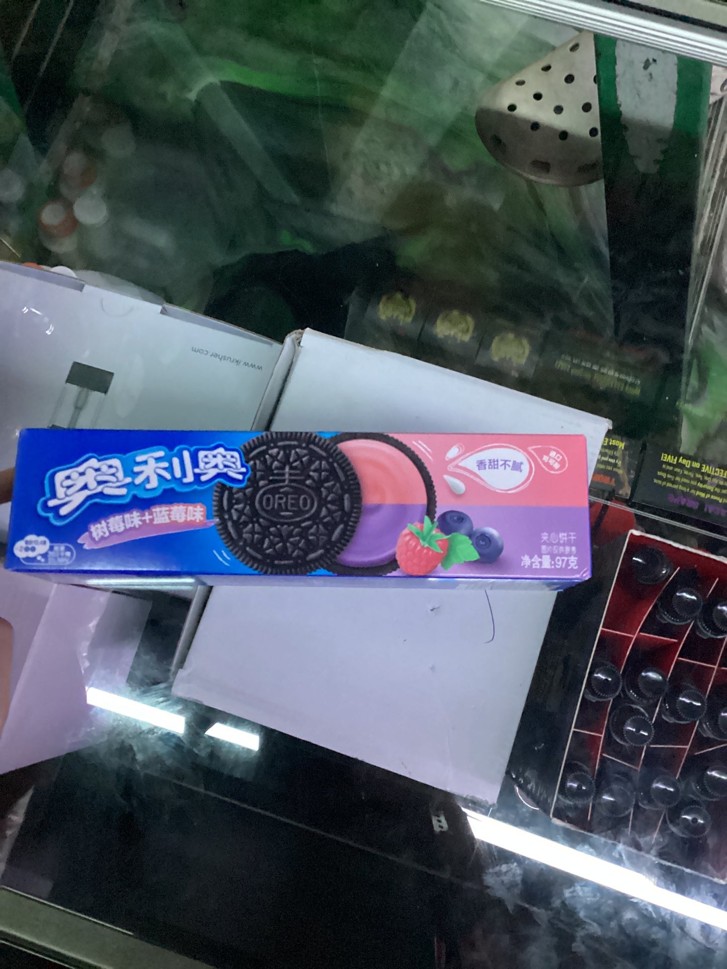 Oreo cookies raspberry blueberry