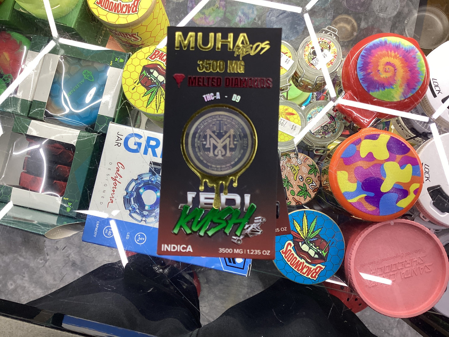 Muha meds 3500mg melted diamonds Jedi kush