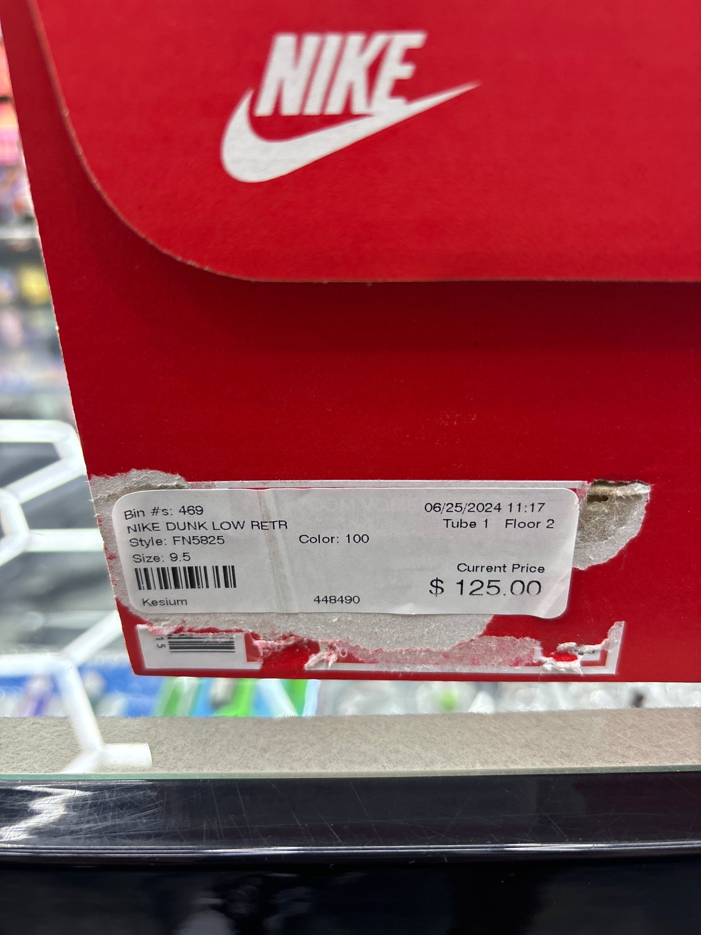 Nike dunk low retro fruity pebbles size 9.5 M