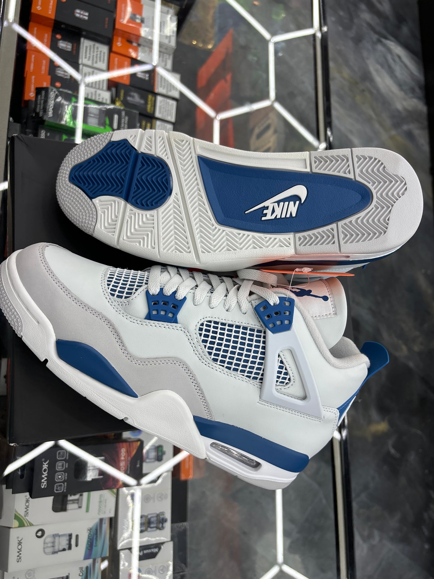 Air Jordan four retro off-white/military blue size 10