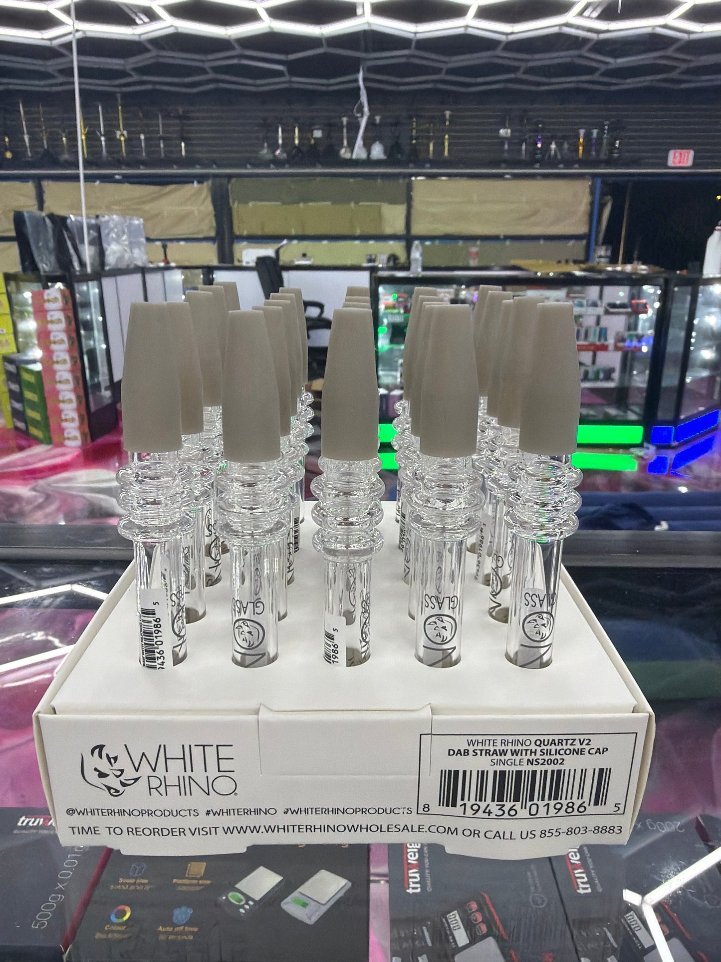 WHITE RHINO Quartz Glass Straw
V2 Nectar Collector