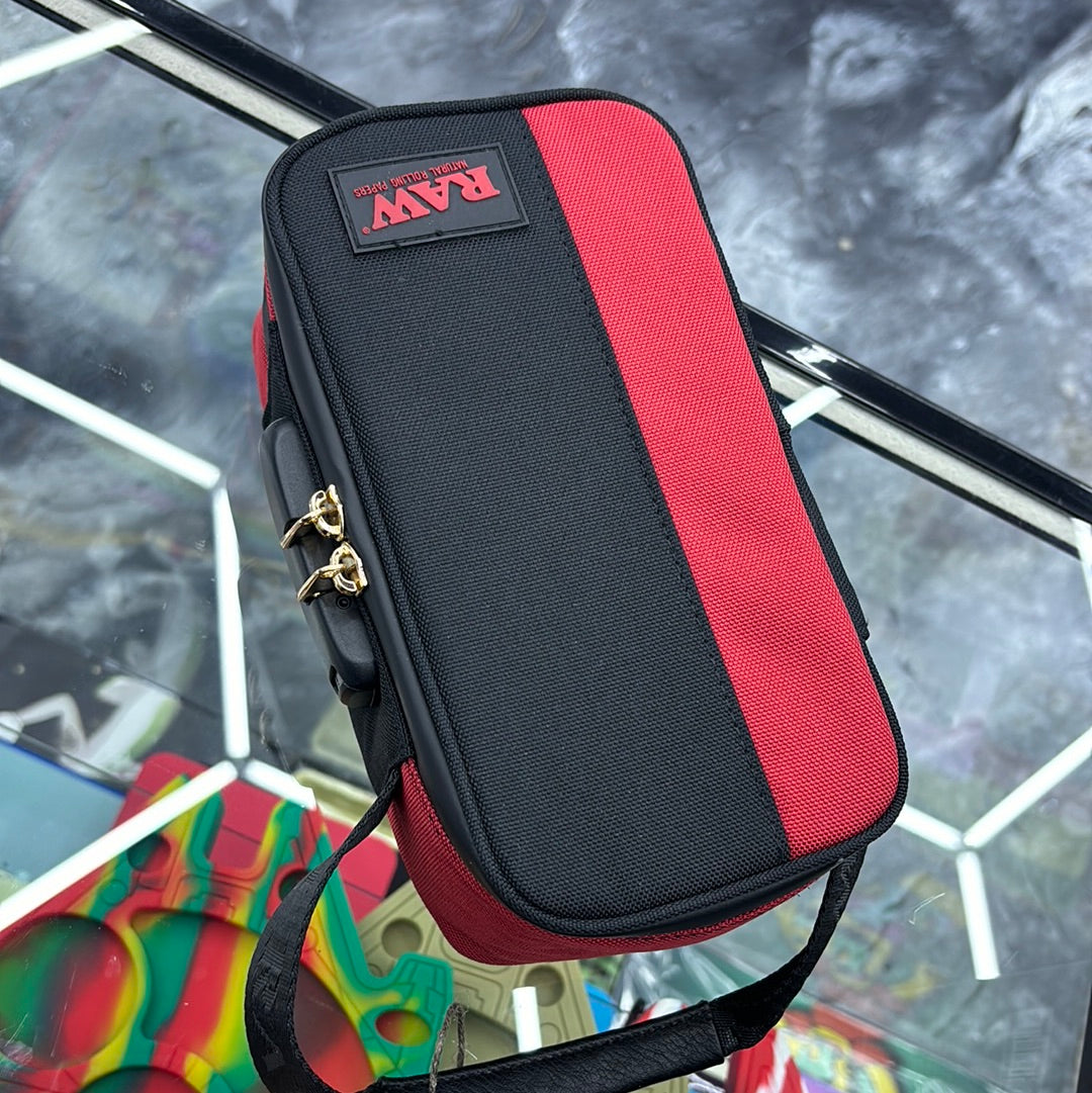 Raw pouch red/black