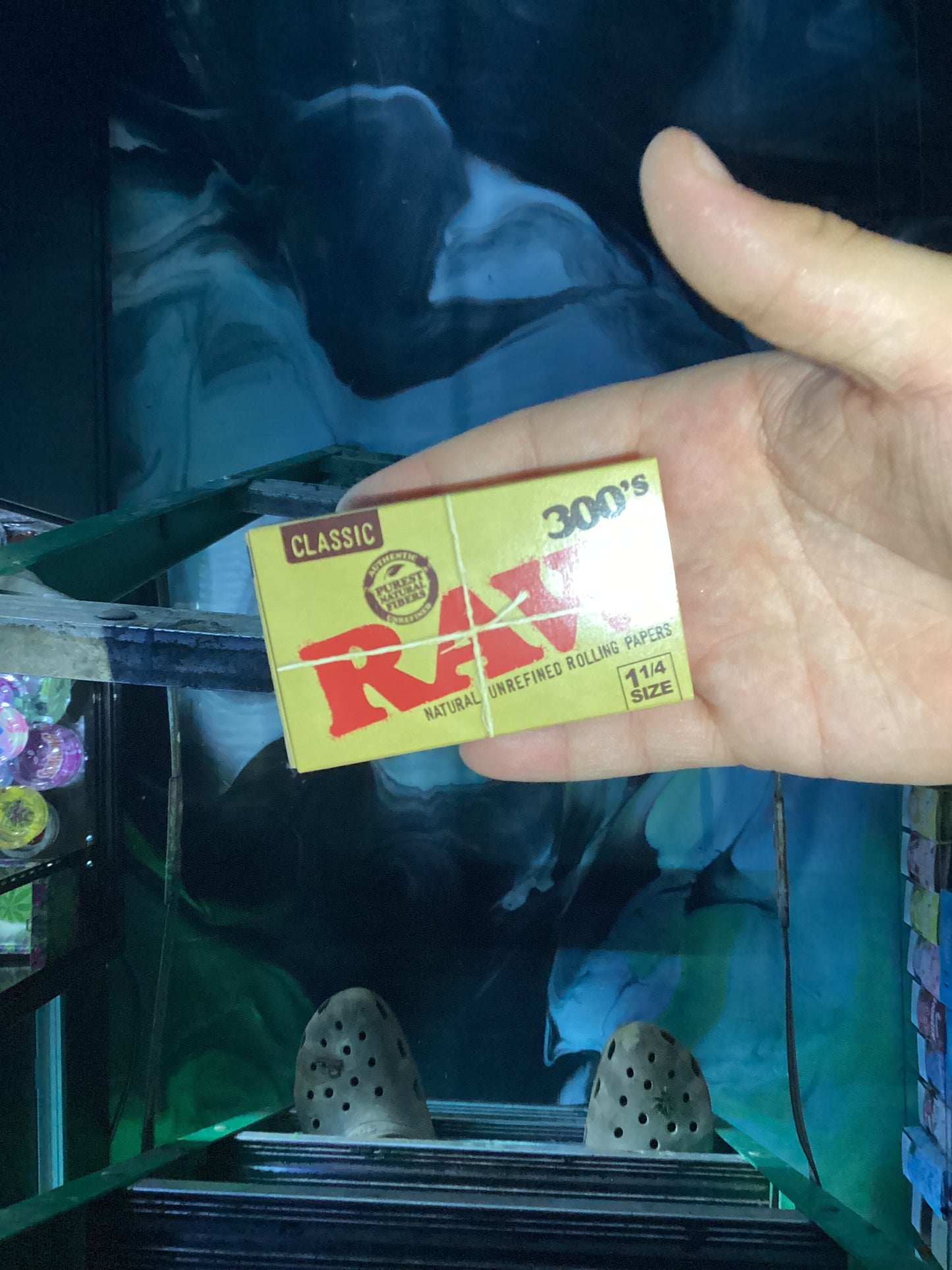 Raw 300’s 1 1/4 size slow, burning classic papers