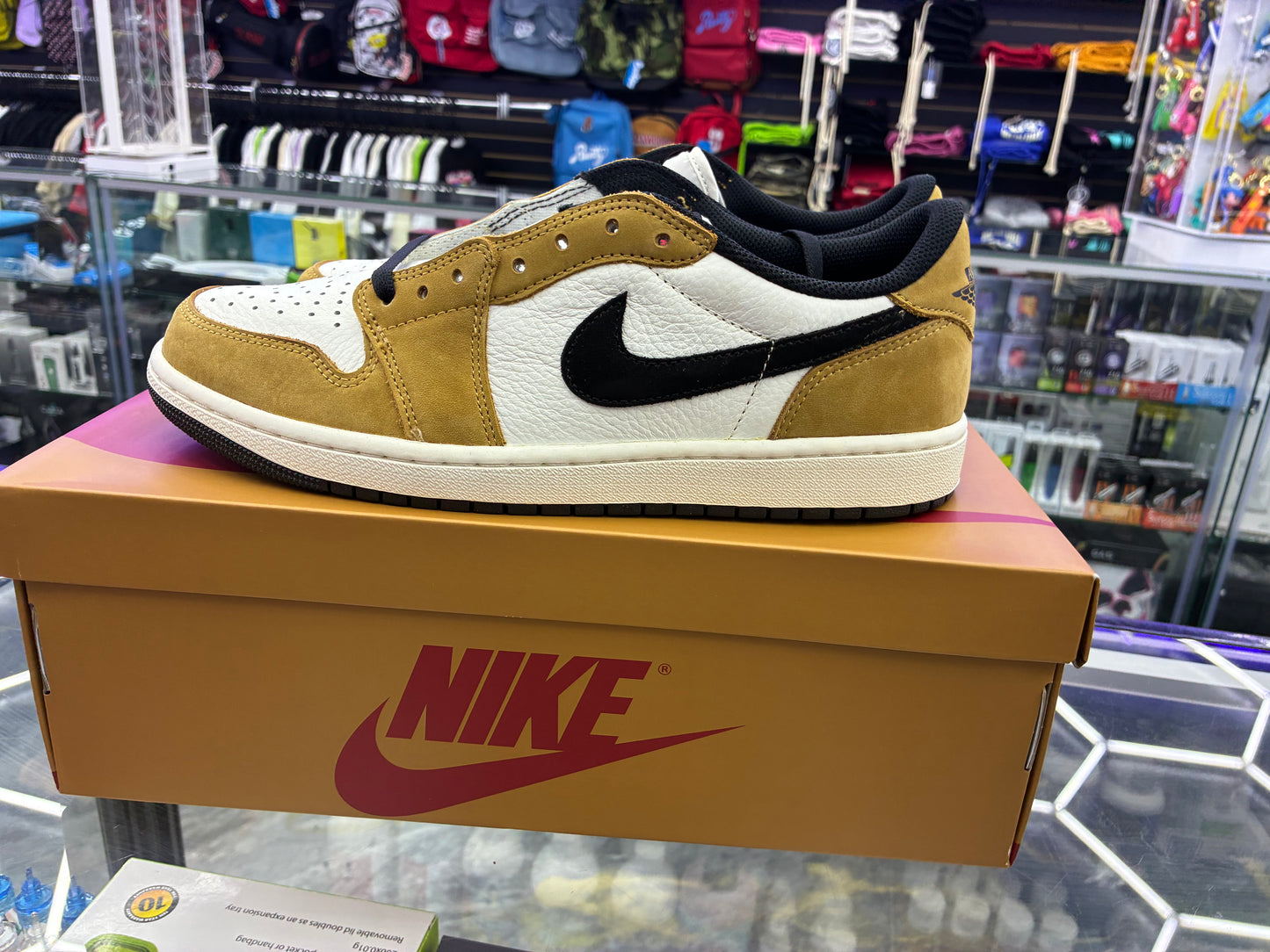 Air Jordan 1 retro low og rookie of the year size 10