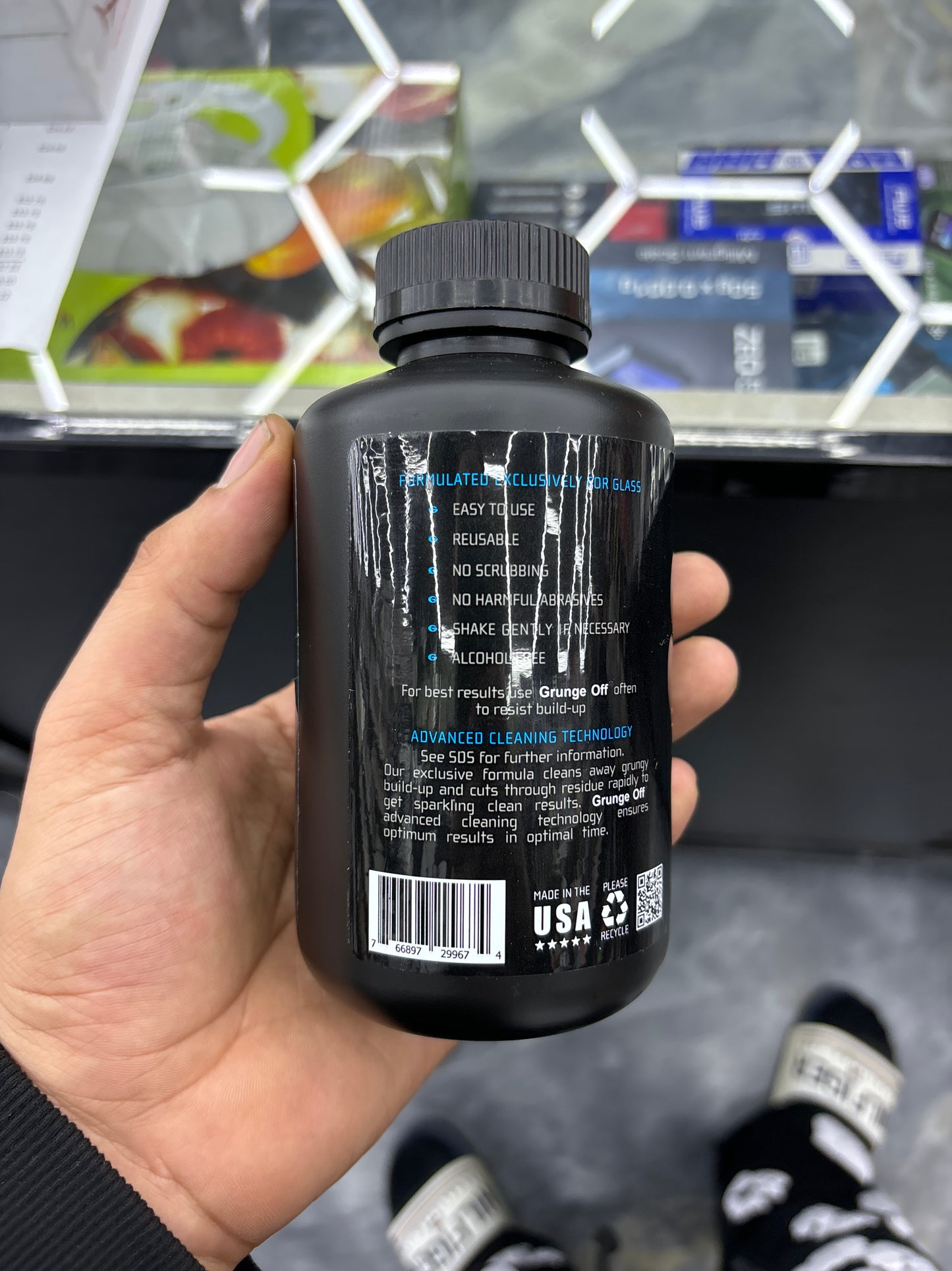 Grunge off super soaker cleaning technology