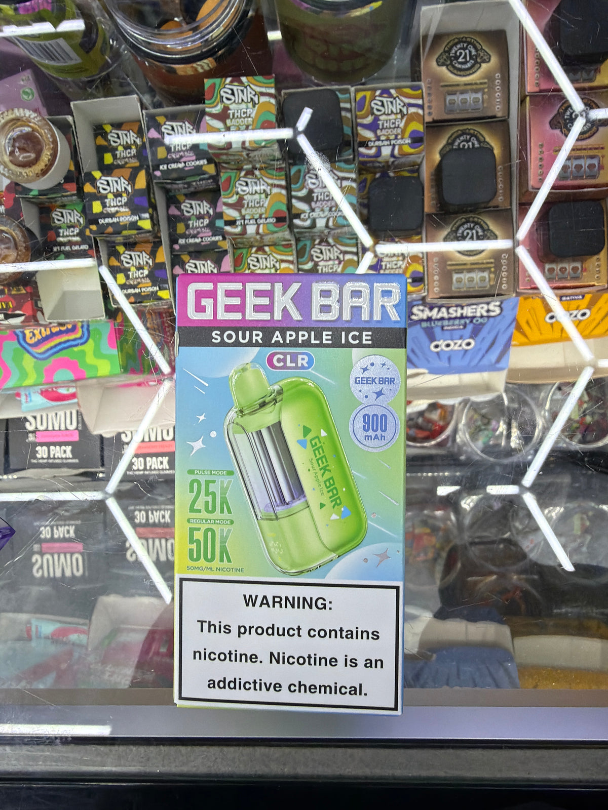 Geekbar clr 50k hits sour apple ice