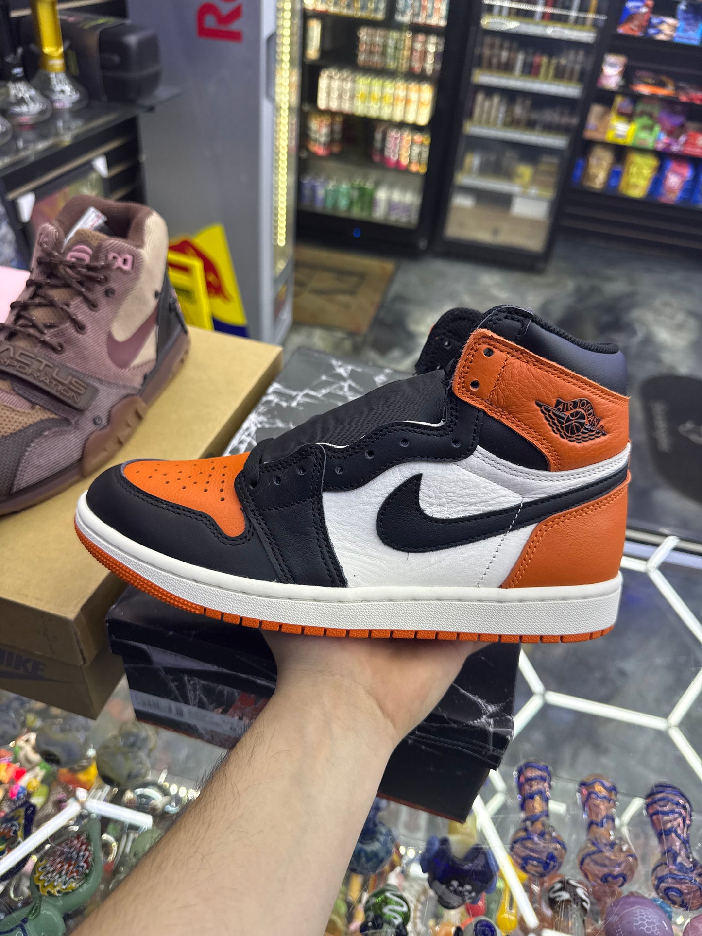 Jordan 1 retro high og shattered backboard 2025 size 8