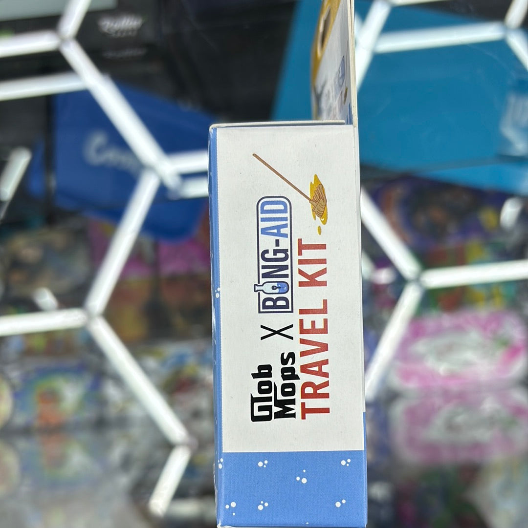 Glob mops X bong, aid, travel kit