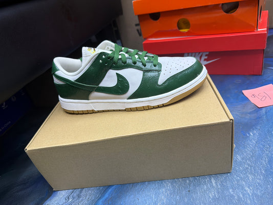 Nike Dunk Low LX Gorge Green Ostrich (Women's) Size 9