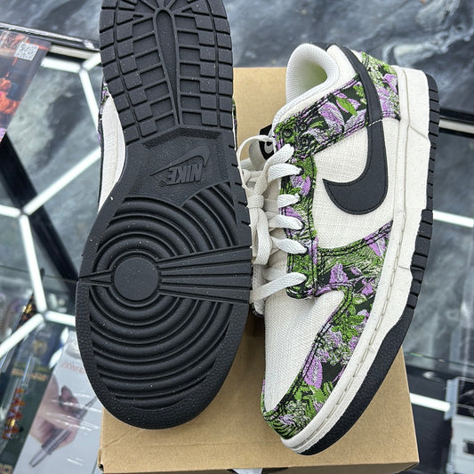 Nike dunk low tropical trees, size 11.5 M
