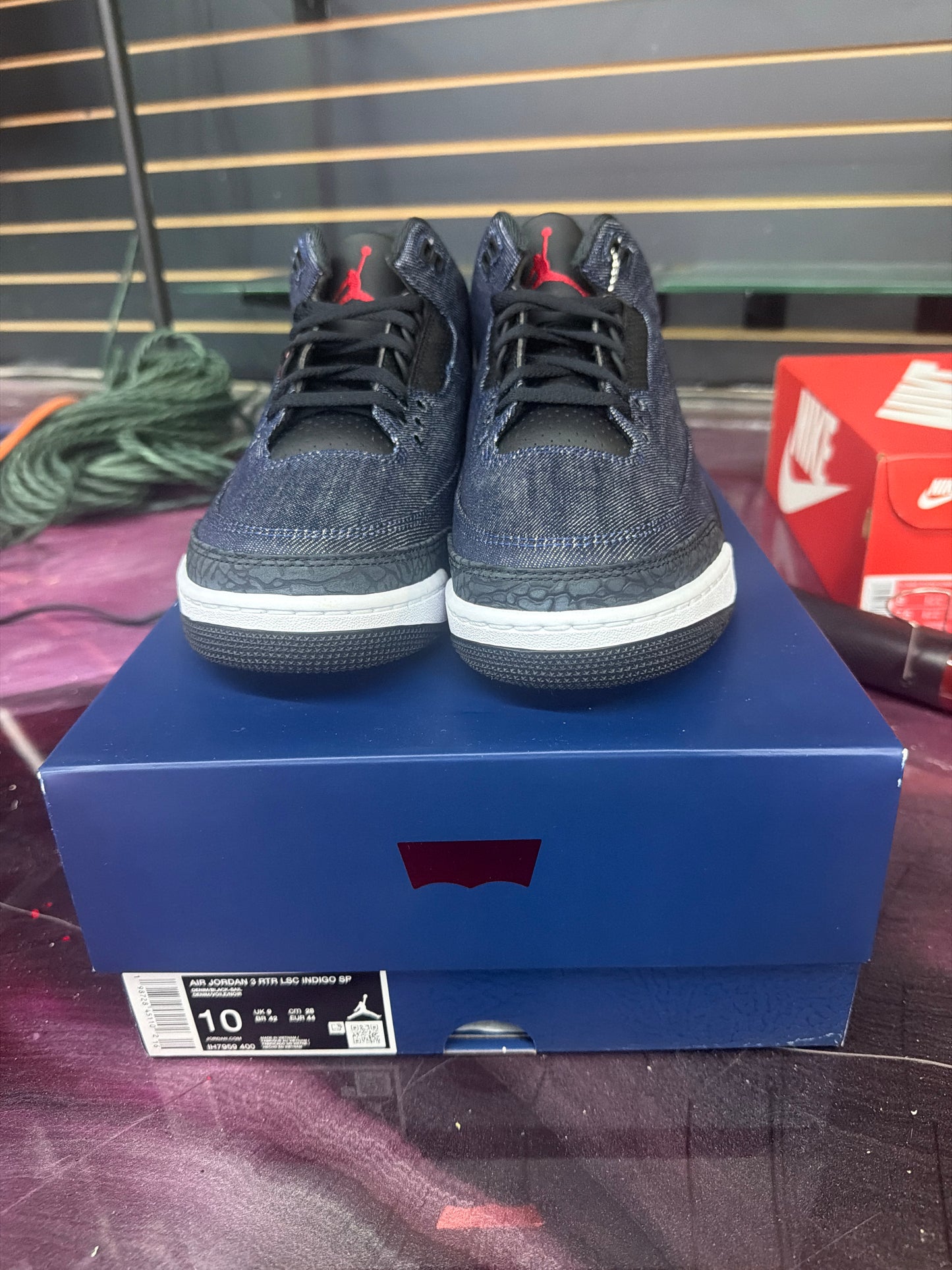 Jordan 3 Retro Levi's Indigo Size 10
