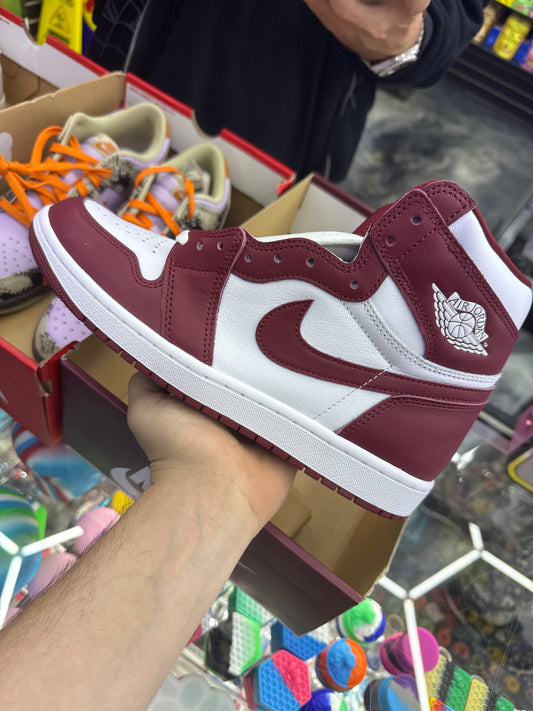 Jordan 1 Retro High OG Artisanal Team Red size 10