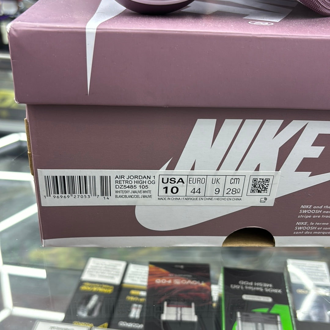Air Jordan 1 retro high of white/sky,j mauve size 10
